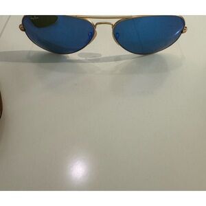 Ray ban aviator sunglasses